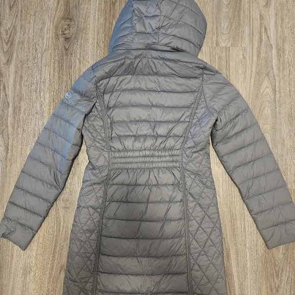 Michael Kors Packable Down Jacket - Picture 2 of 11